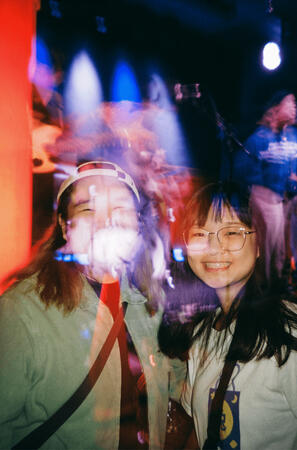 olympus µ[mju:]-iii 120 fujifilm 400 schubas tavern, il, usa